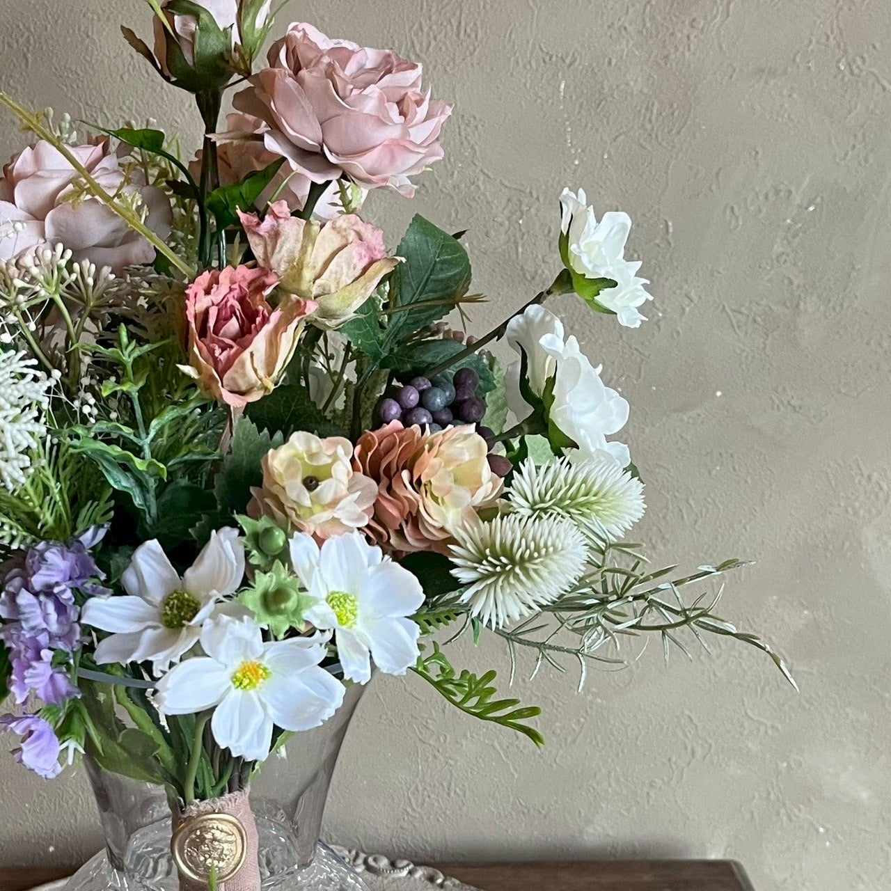 ガラス花器付フラワーアレンジメント